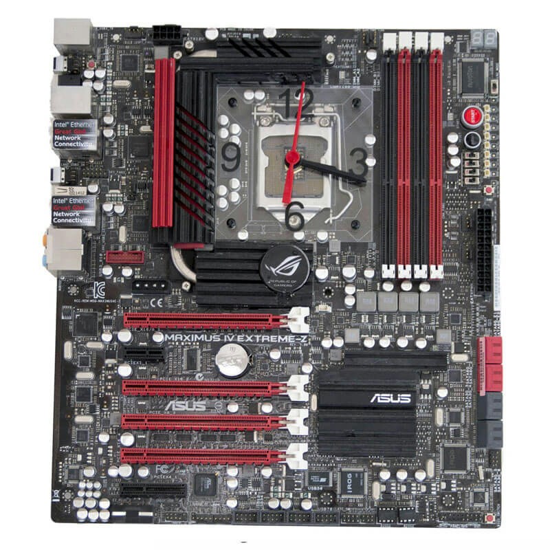 Noch mehr alte Mainboards zuhause? Warum nicht eine Uhr draus machen... | Credit: bit-tech.net