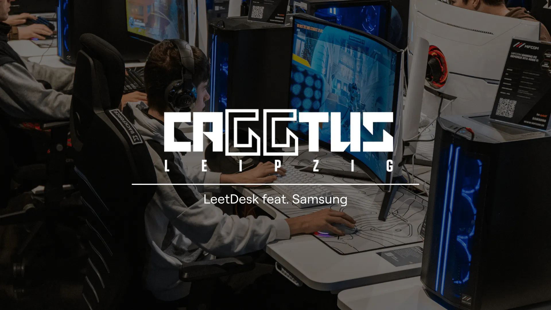 LeetDesk at the Caggtus Leipzig with gaming desks at the Samsung booth.