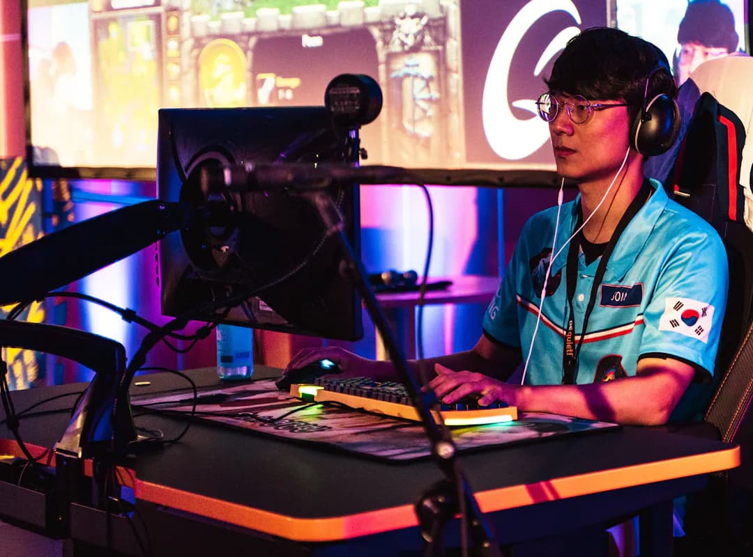 LeetDesk as tournament table in RaRaLand Warcraft 3 esports cup.