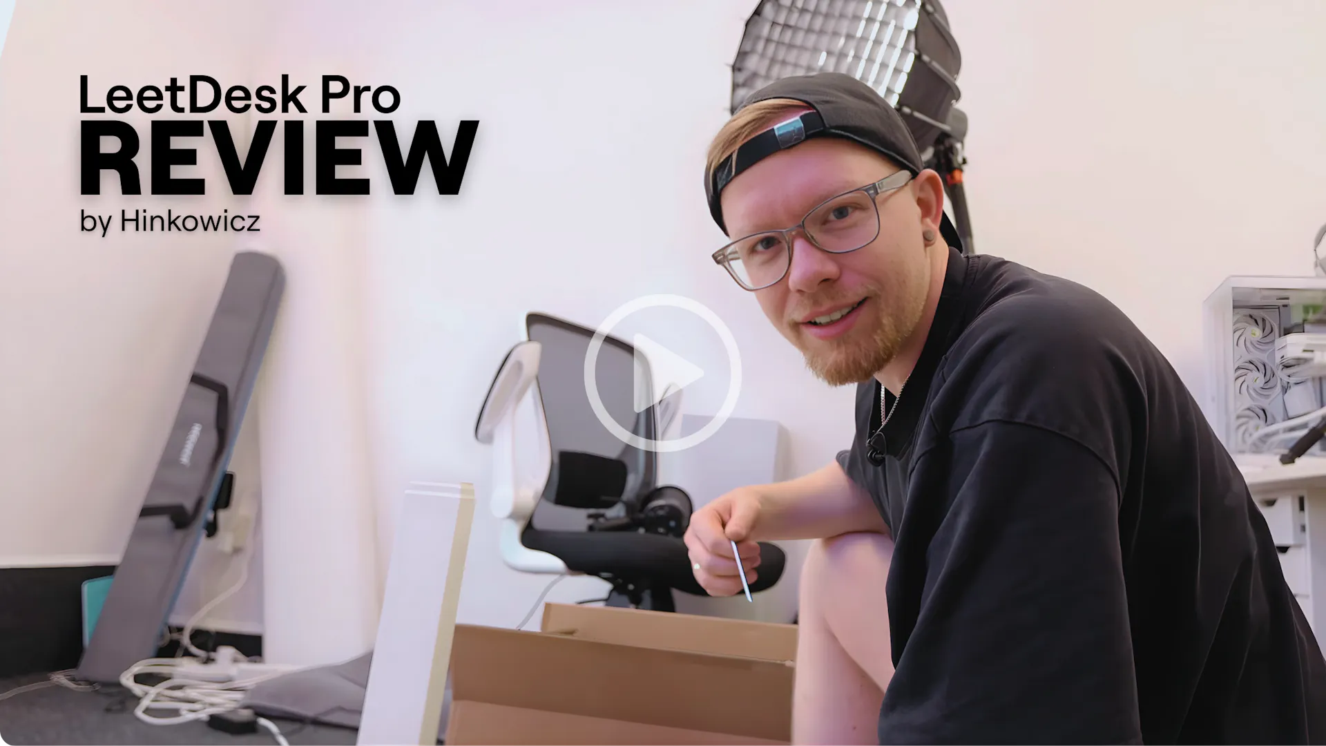 LeetDesk Pro Gaming Tisch Testbericht von Hinkowicz