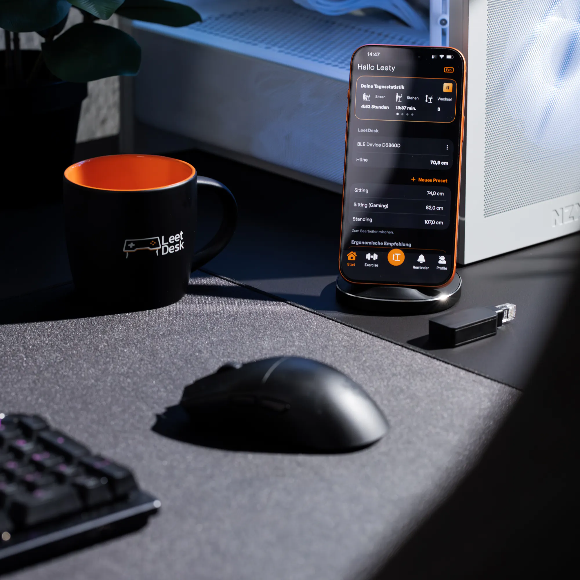 leetdesk qi dock smartphone wireless charger angle 70 degrees