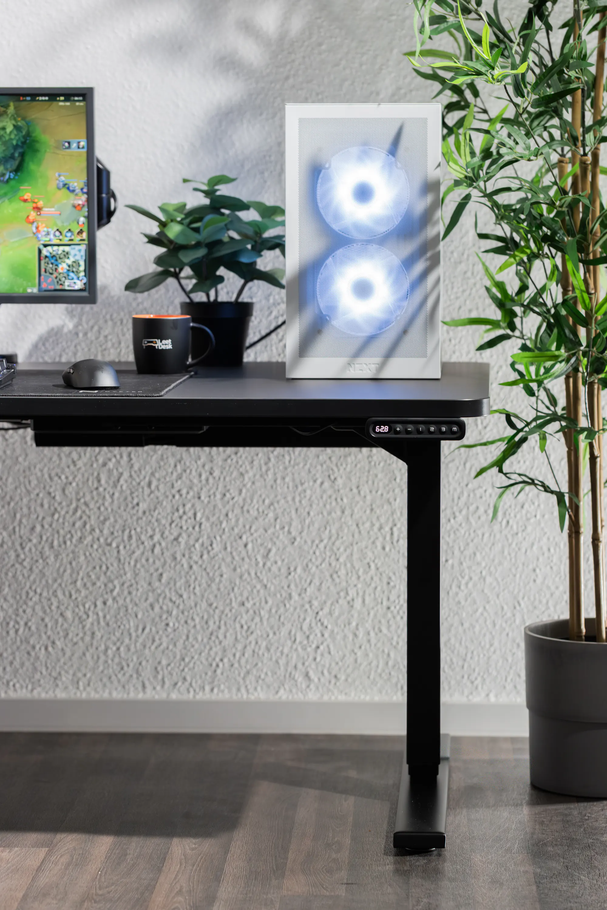 Höhenverstellbarer Schreibtisch in Schwarz von LeetDesk - Pro Model